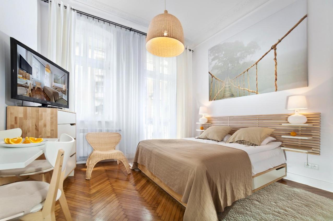 Apartamenty Pomaranczarnia بوزنان المظهر الخارجي الصورة